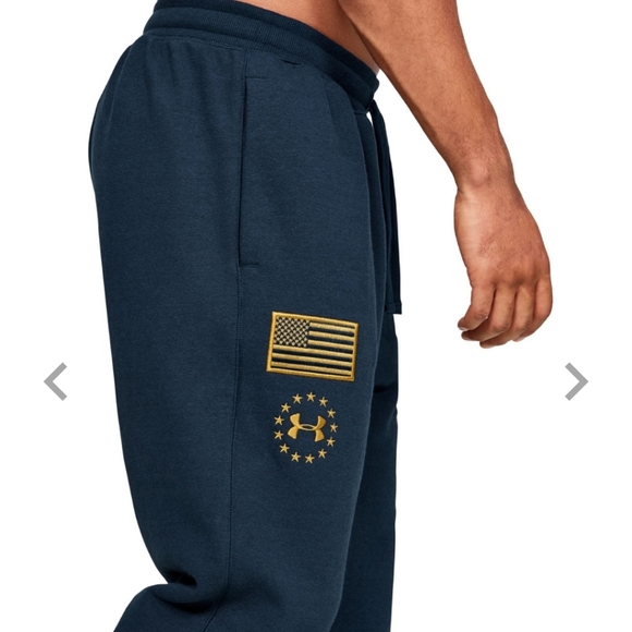 🔖SOLD 🔖 Project Rock Veteran's Day Pants - Picture 4 of 6